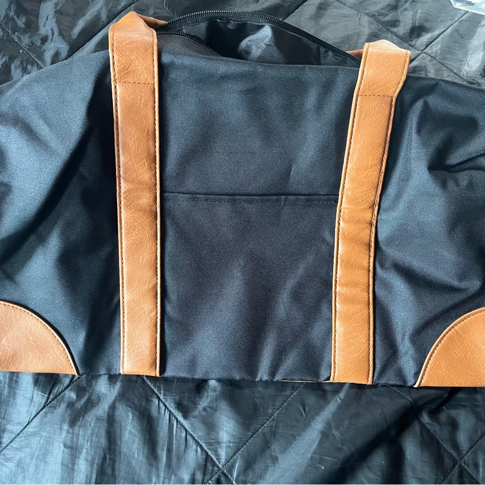 NEW Men's Black and Brown travel duffle bag